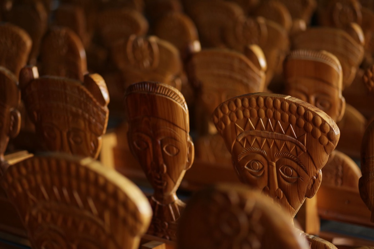 Masque hula traditionnel