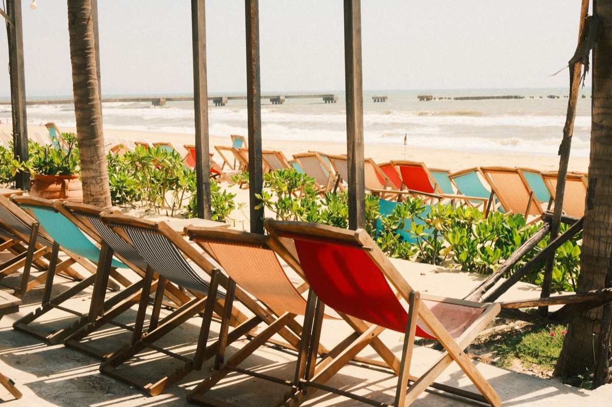 Restaurante costero tropical