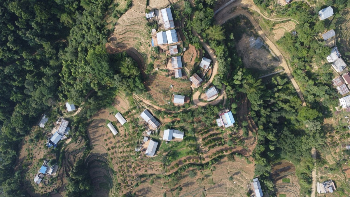 Vista aérea detallada del pueblo de Dedodo